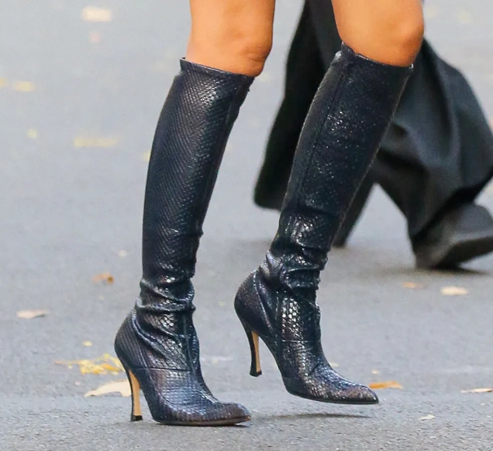 Emily Ratajkowski Steps Out in Sharp Pointy-Toed Boots from Loewe at NY Event