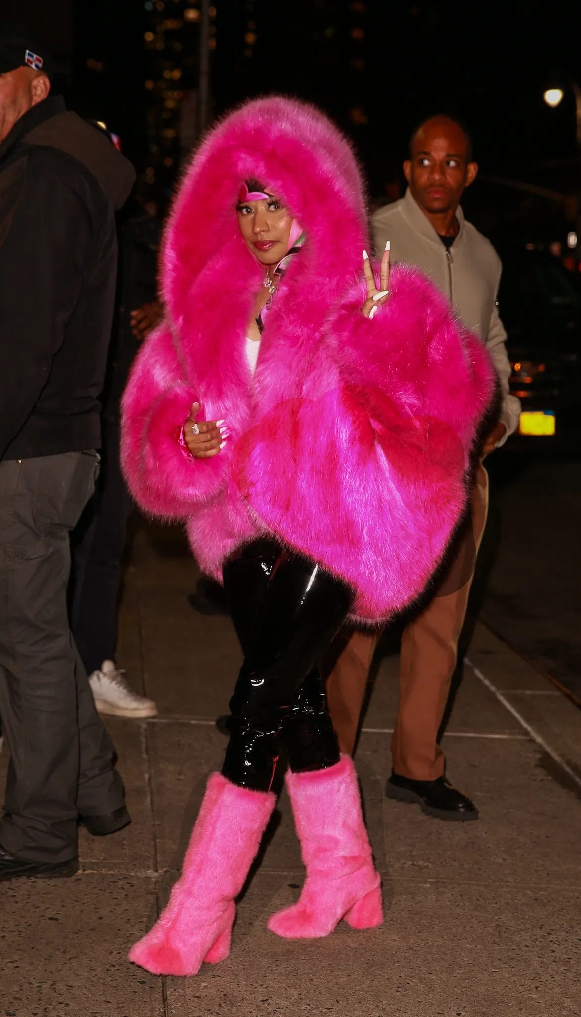 Nicki Minaj Brings Barbie Fantasy To Life On Nyc Streets Heels News