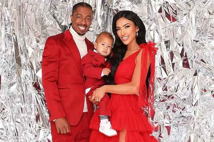 Cannon Family Christmas: Nick, Bre and Baby Legendary Love Get Festive for December Photoshoot