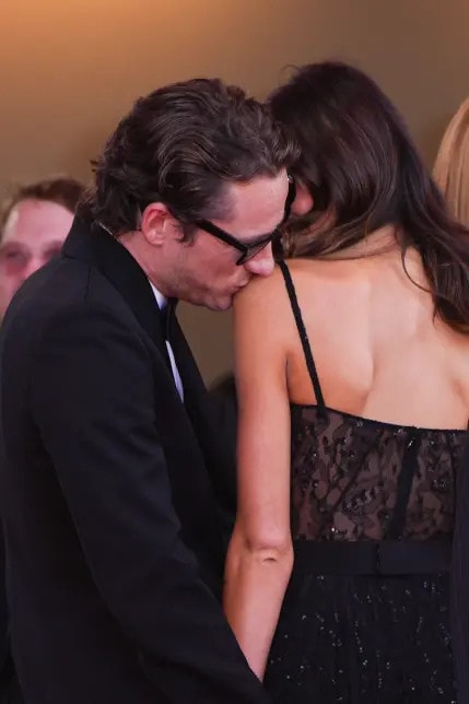 Kaia Gerber and Lewis Pullman